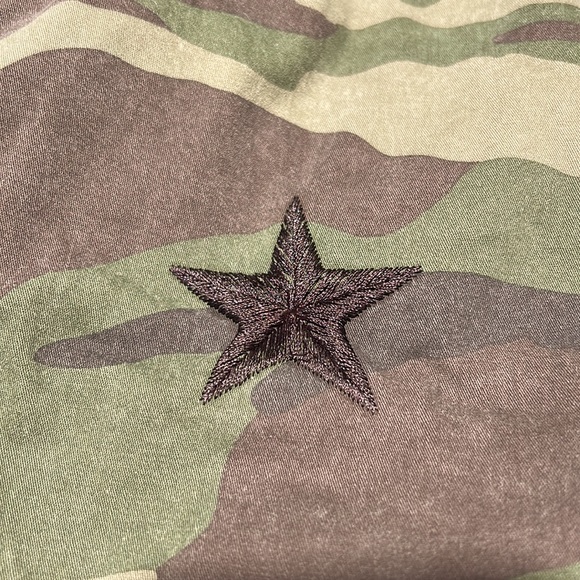 Women’s Driftwood Camo joggers - Picture 4 of 9